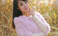 刮伦人妇A片国产